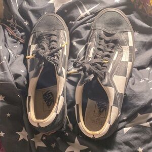 NWOT Vans! Off the Wall! Special edition large checks! Mens US 10!